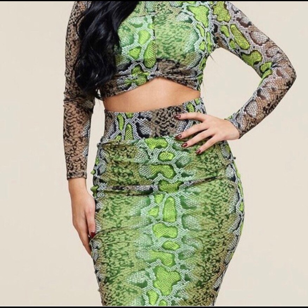 Two piece midi skirt set